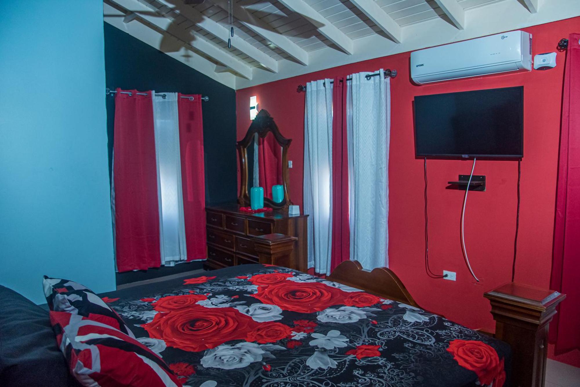 Paradise Villa Sleep 6 Private Pool Очо-Риос Экстерьер фото